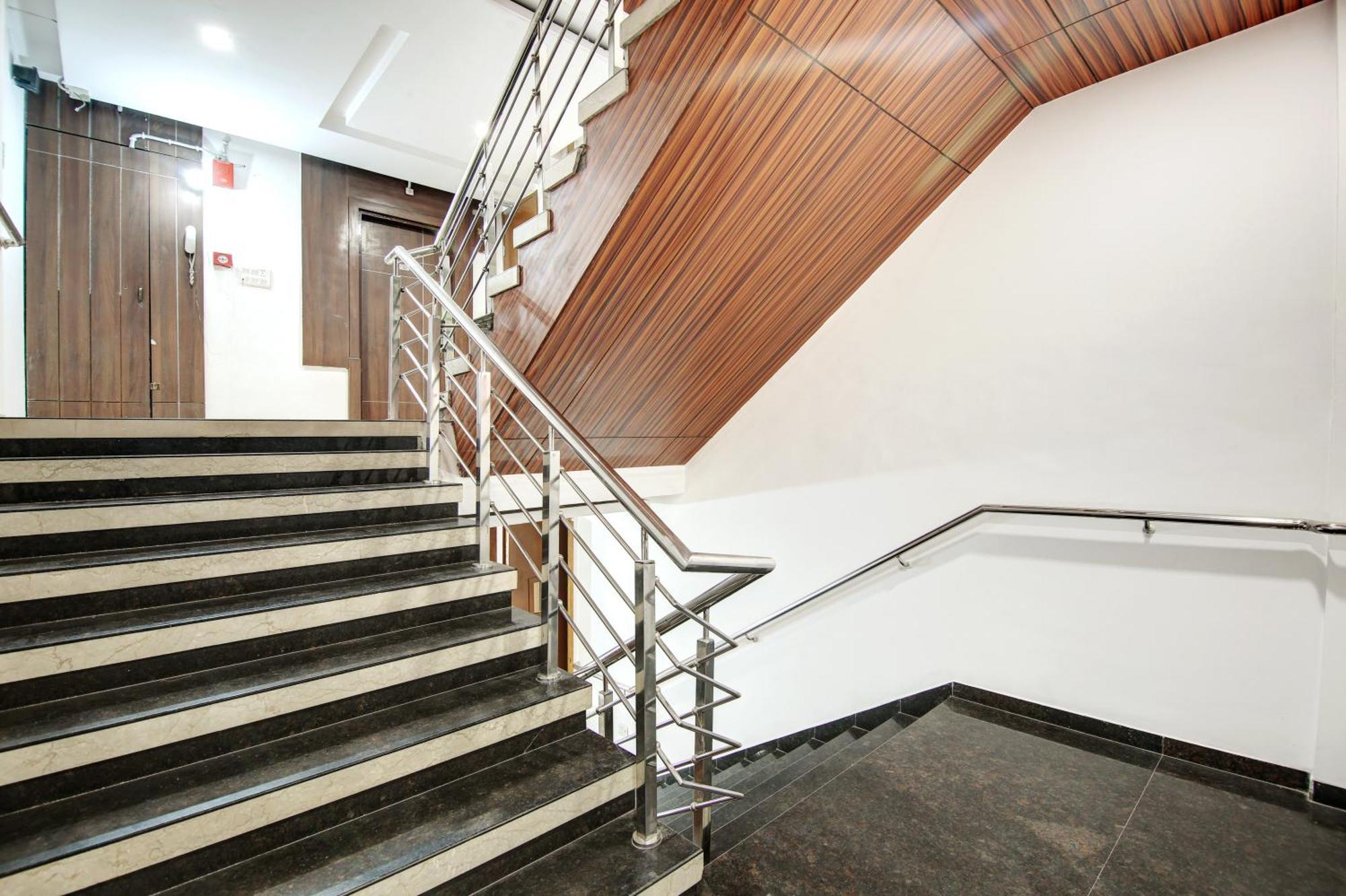 Hotel Neu Villa - Near Connaught Place & New Delhi Railway Station Εξωτερικό φωτογραφία